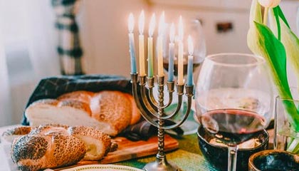 九游网-世俱杯赛况：巴萨逆境奋战，淘汰欧洲强队，巴萨世俱杯球衣